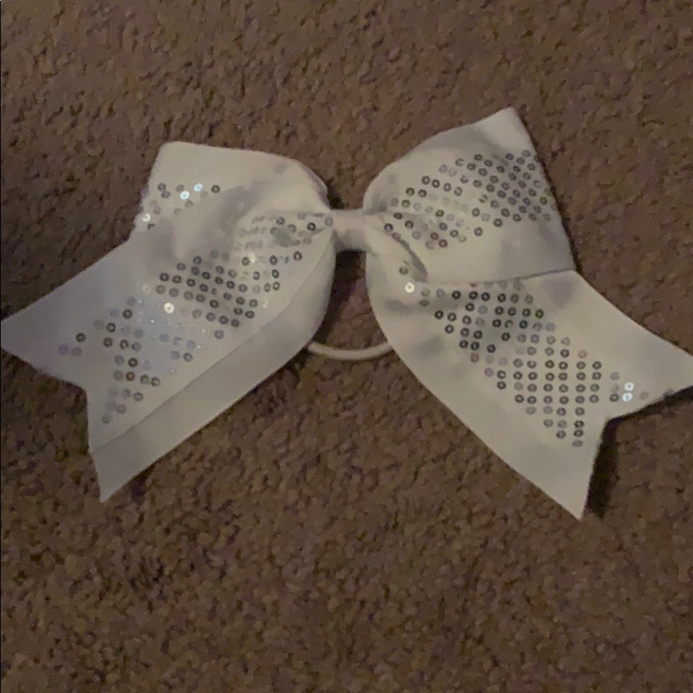 cheer bow